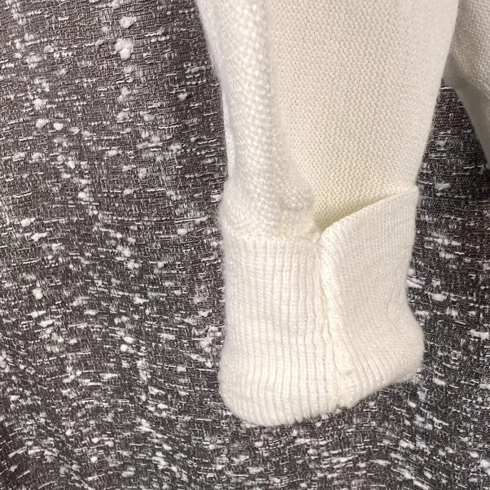 Knights Bridge‎ White Cardigan Sweater